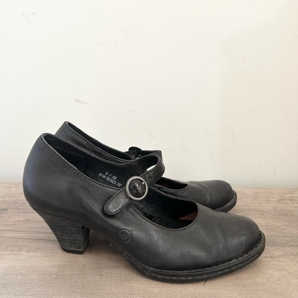 Born Women Comfort Clogs Heels Shoes size 8 Mary Jane heels black minimalist - Picture 1 of 7